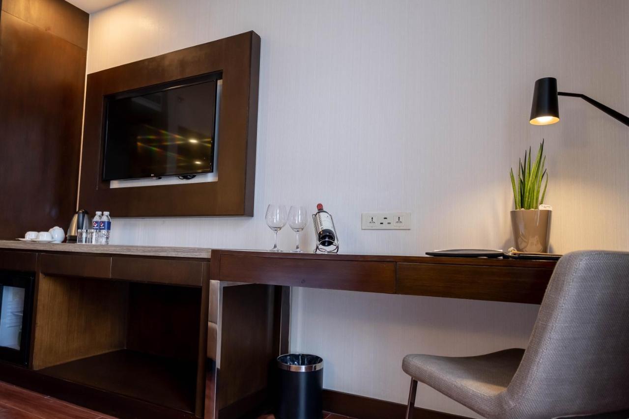 Wynwood Hotel Pasig City Extérieur photo