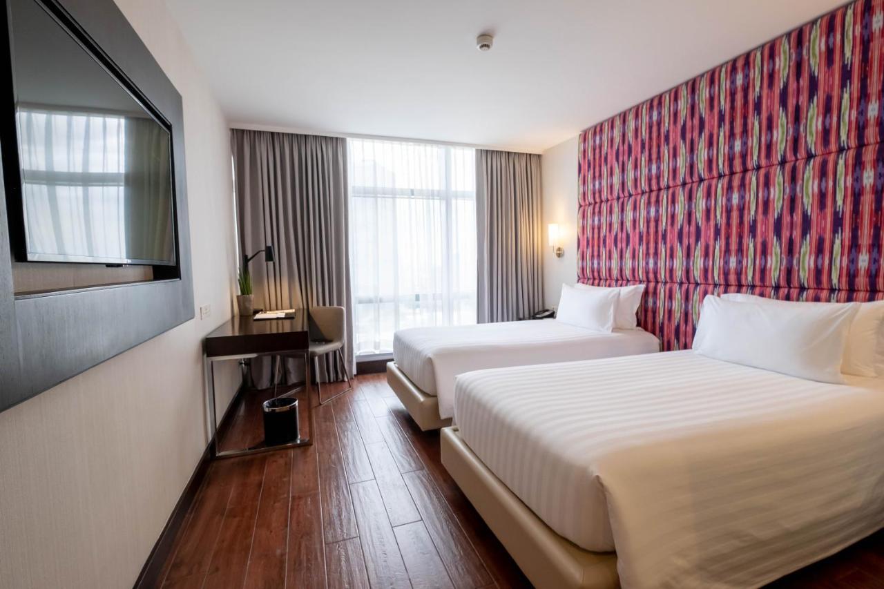 Wynwood Hotel Pasig City Extérieur photo